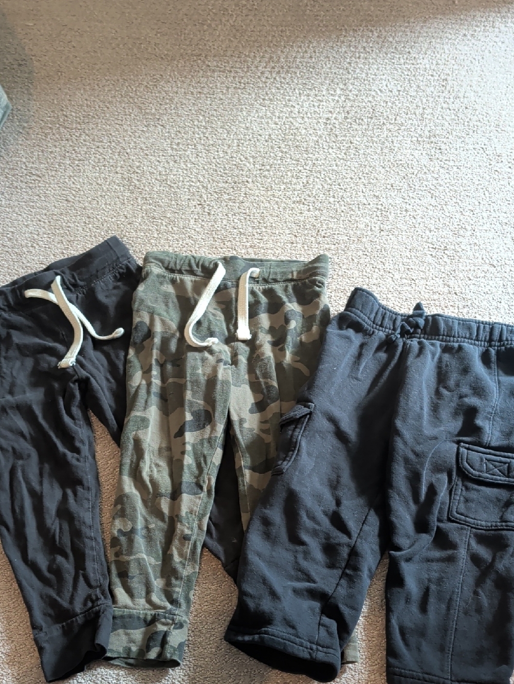 Old Navy Kids Camo Joggers with White Drawstring - 1 Green Camo 2 Black